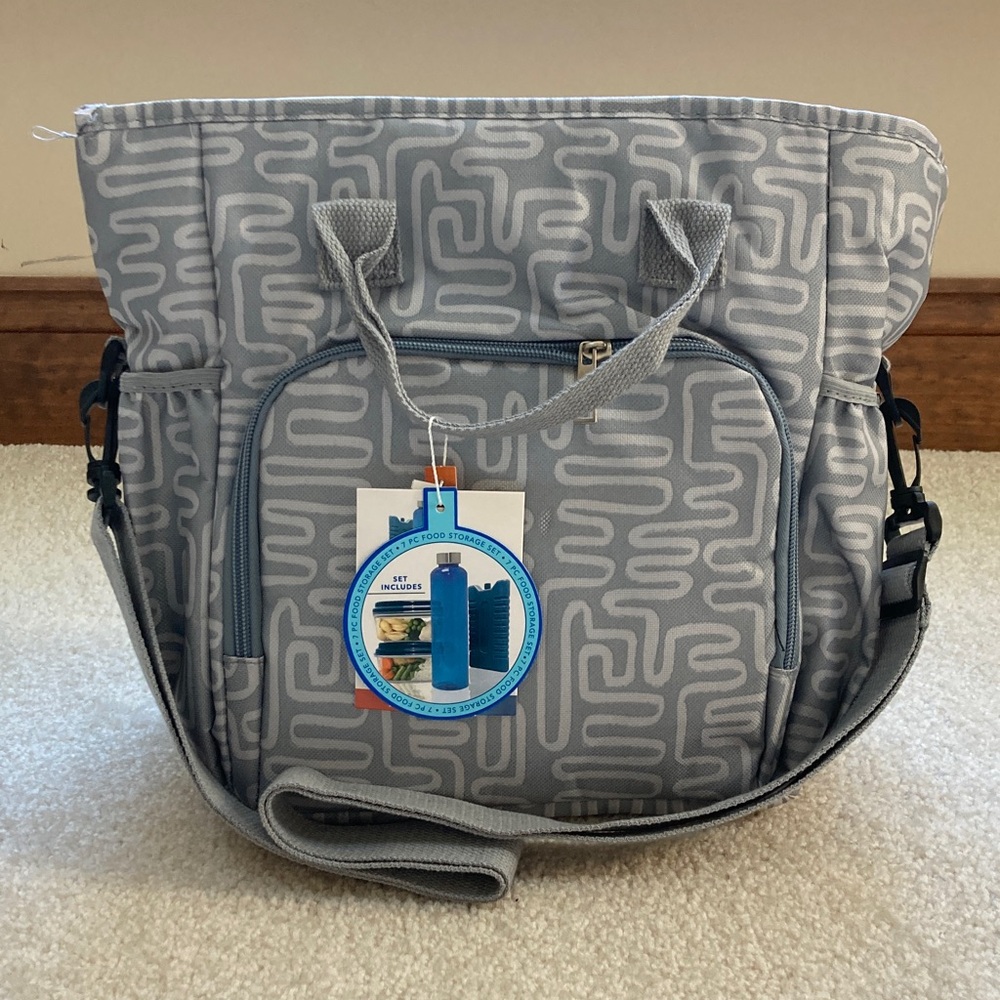 Gray & White Patterned Insulated Tote - 7 Piece Set